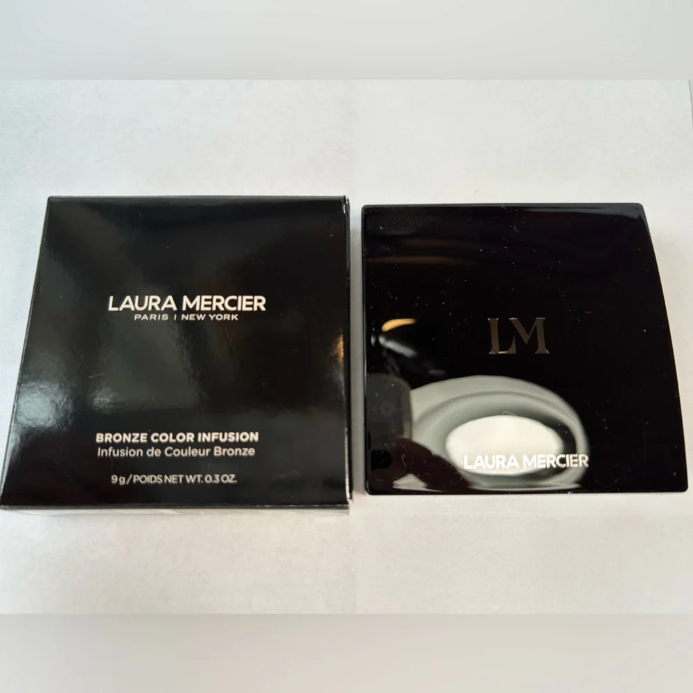 laura mercier brand new